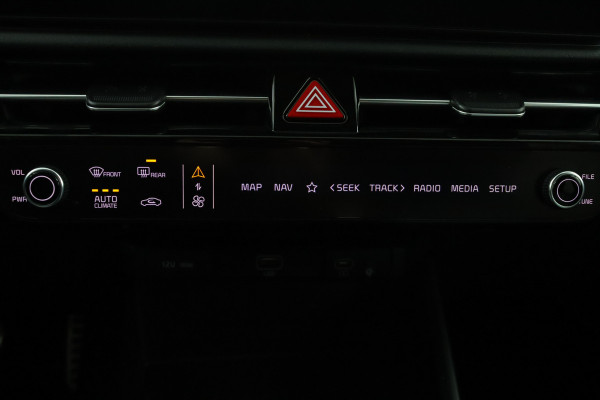Kia Niro Launch Edition Apple Carplay/Android Auto - Cruise Control - Navigatie - Stoel/Stuur Verwarming - Stoel Verkoeling - Trekhaak - Fabrieksgarantie tot 09-2029