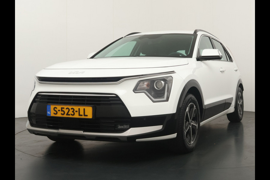 Kia Niro 1.6 GDi Hybrid DynamicLine Apple Carplay/Android Auto - Cruise Control - Climate Control - Navigatie - Achteruitrijcamera - Fabrieksgarantie tot 03-2030
