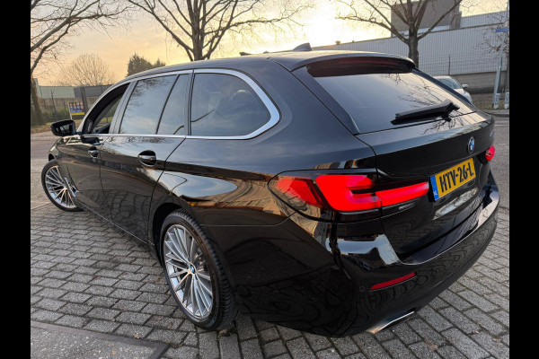BMW 5 Serie Touring 530i HYBRID 2022 HIGH EXECUTIVE AUT LEDER CARPLAY LUXE