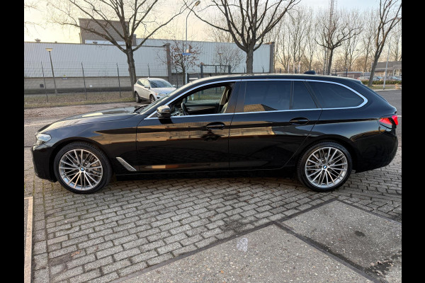 BMW 5 Serie Touring 530i HYBRID 2022 HIGH EXECUTIVE AUT LEDER CARPLAY LUXE