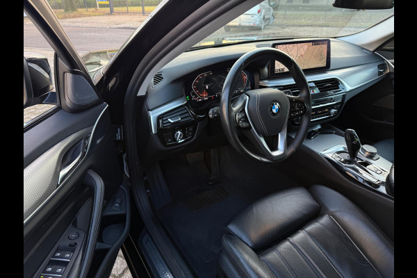 BMW 5 Serie Touring 530i HYBRID 2022 HIGH EXECUTIVE AUT LEDER CARPLAY LUXE