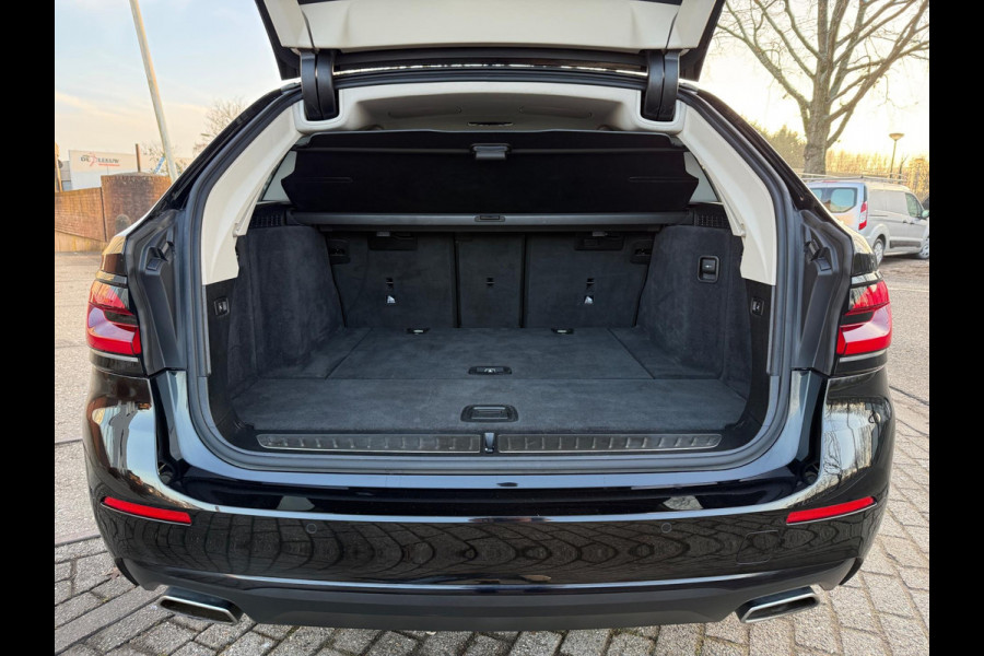 BMW 5 Serie Touring 530i HYBRID 2022 HIGH EXECUTIVE AUT LEDER CARPLAY LUXE