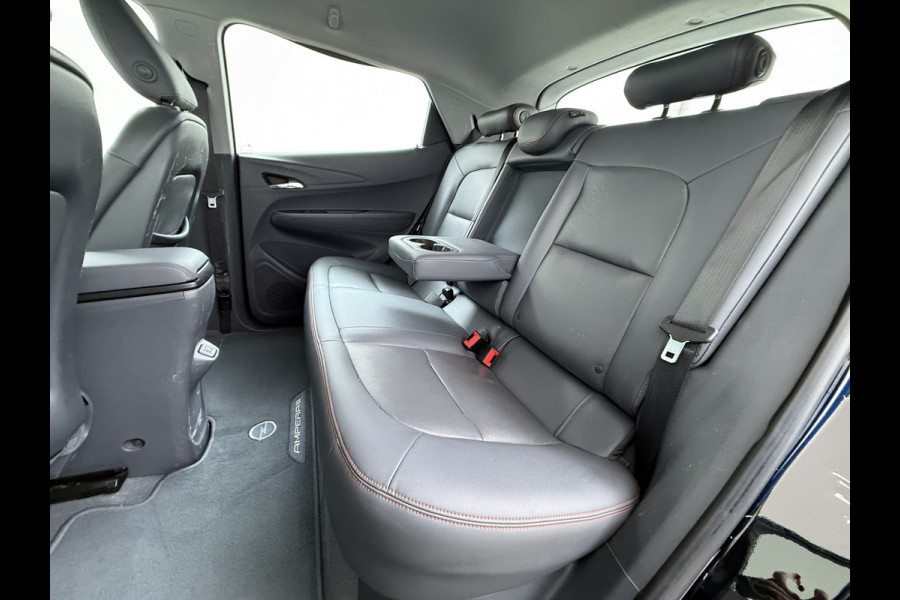 Opel Ampera-E 65kWh SOH 100% Leer Stuur+Stoelverwarming Camera Ecc Adap.Cruise Apple Carplay Android Auto Pdc Bose®-Sound Innovation Business  Autom.Inparkeren Dodehoek BTMS Assistent Lane Assist Lmv 17" Isofix Led Rijstrooksensor Keyless Xenon Wifi Origineel Nederlandse Auto, licht van gewicht, -en zeer energie-efficient!