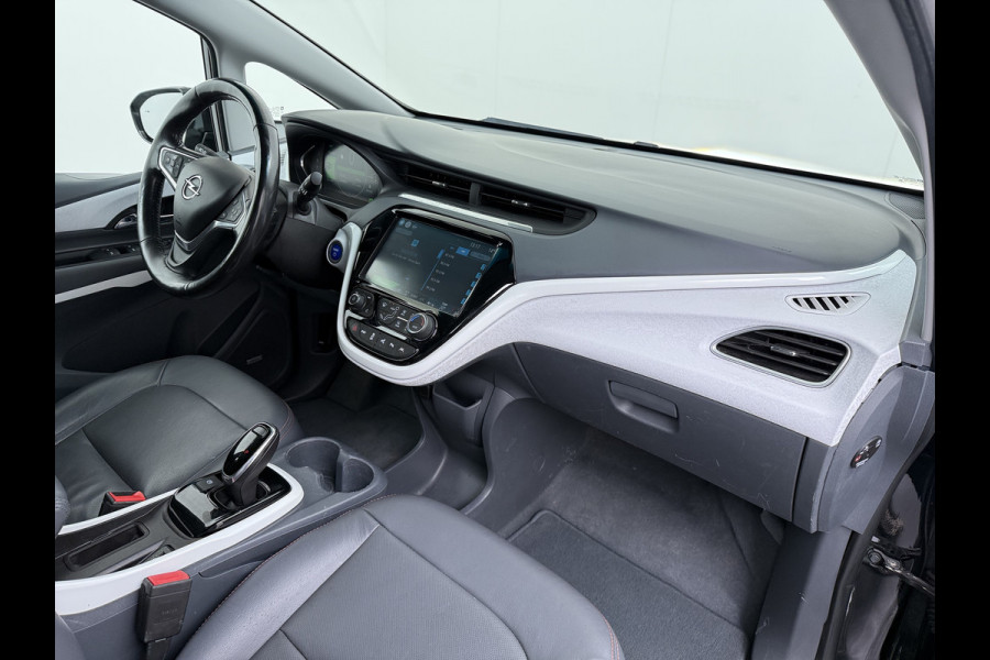 Opel Ampera-E 65kWh SOH 100% Leer Stuur+Stoelverwarming Camera Ecc Adap.Cruise Apple Carplay Android Auto Pdc Bose®-Sound Innovation Business  Autom.Inparkeren Dodehoek BTMS Assistent Lane Assist Lmv 17" Isofix Led Rijstrooksensor Keyless Xenon Wifi Origineel Nederlandse Auto, licht van gewicht, -en zeer energie-efficient!