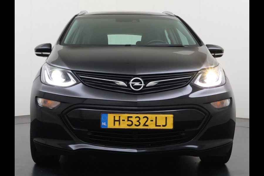 Opel Ampera-E 65kWh SOH 100% Leer Stuur+Stoelverwarming Camera Ecc Adap.Cruise Apple Carplay Android Auto Pdc Bose®-Sound Innovation Business  Autom.Inparkeren Dodehoek BTMS Assistent Lane Assist Lmv 17" Isofix Led Rijstrooksensor Keyless Xenon Wifi Origineel Nederlandse Auto, licht van gewicht, -en zeer energie-efficient!