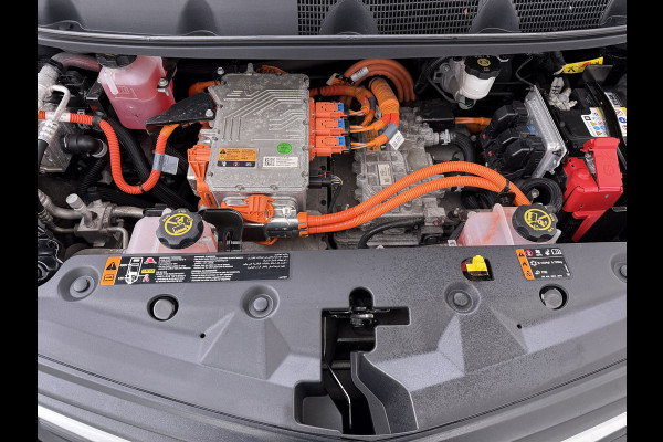 Opel Ampera-E 65kWh SOH 100% Leer Stuur+Stoelverwarming Camera Ecc Adap.Cruise Apple Carplay Android Auto Pdc Bose®-Sound Innovation Business  Autom.Inparkeren Dodehoek BTMS Assistent Lane Assist Lmv 17" Isofix Led Rijstrooksensor Keyless Xenon Wifi Origineel Nederlandse Auto, licht van gewicht, -en zeer energie-efficient!