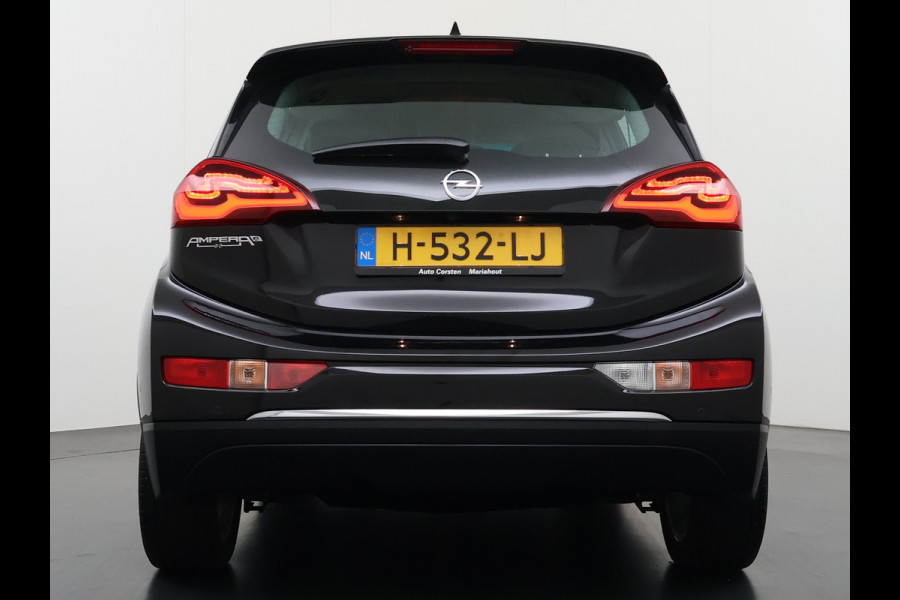 Opel Ampera-E 65kWh SOH 100% Leer Stuur+Stoelverwarming Camera Ecc Adap.Cruise Apple Carplay Android Auto Pdc Bose®-Sound Innovation Business  Autom.Inparkeren Dodehoek BTMS Assistent Lane Assist Lmv 17" Isofix Led Rijstrooksensor Keyless Xenon Wifi Origineel Nederlandse Auto, licht van gewicht, -en zeer energie-efficient!