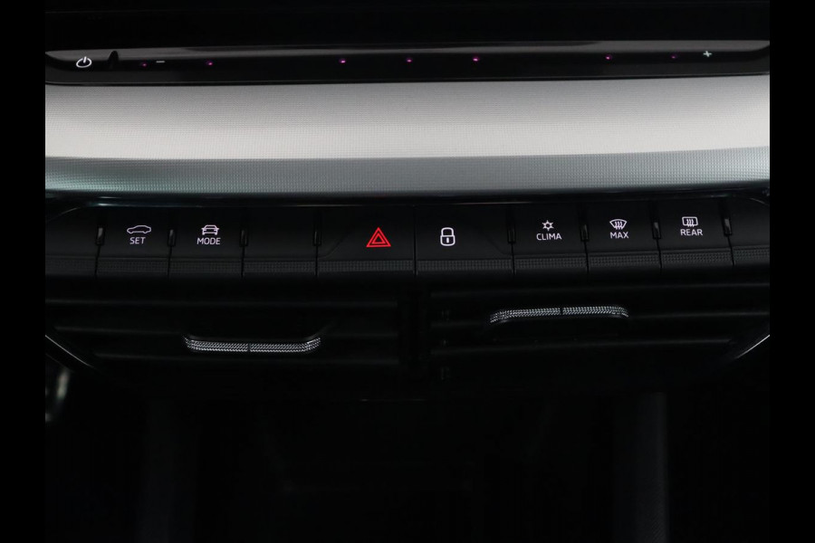 Škoda Octavia 1.0 e-TSI Sport | Trekhaak | Carplay | Navigatie | Sportstoelen | Full LED | 18'' | Parkeerhulp | Sfeerverlichting | Cruise control | Climate control | Bluetooth