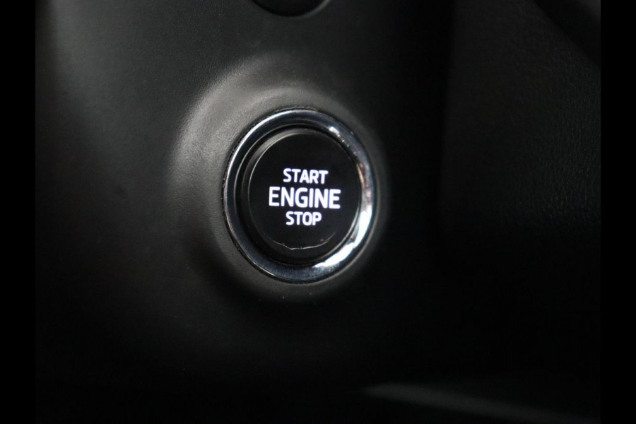 Škoda Octavia 1.0 e-TSI Sport | Trekhaak | Carplay | Navigatie | Sportstoelen | Full LED | 18'' | Parkeerhulp | Sfeerverlichting | Cruise control | Climate control | Bluetooth