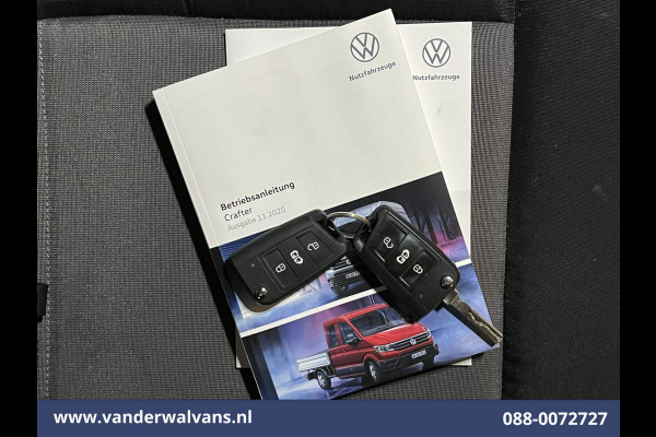Volkswagen Crafter 2.0 TDI 141pk L3H3 L2H2 Euro6 Airco | Camera | Apple Carplay | Cruisecontrol Android Auto, Parkeersensoren, Bijrijdersbank, 3000kg Trekvermogen, zilver