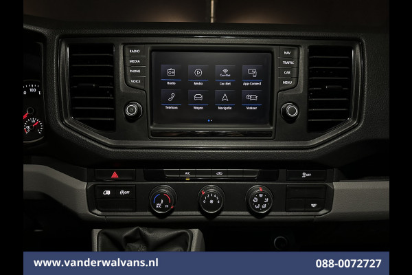 Volkswagen Crafter 2.0 TDI 140pk L3H3 L2H2 Euro6 Airco | Navigatie | Apple Carplay | Cruisecontrol Android Auto, Bijrijdersbank, 3000kg trekvermogen, zilver