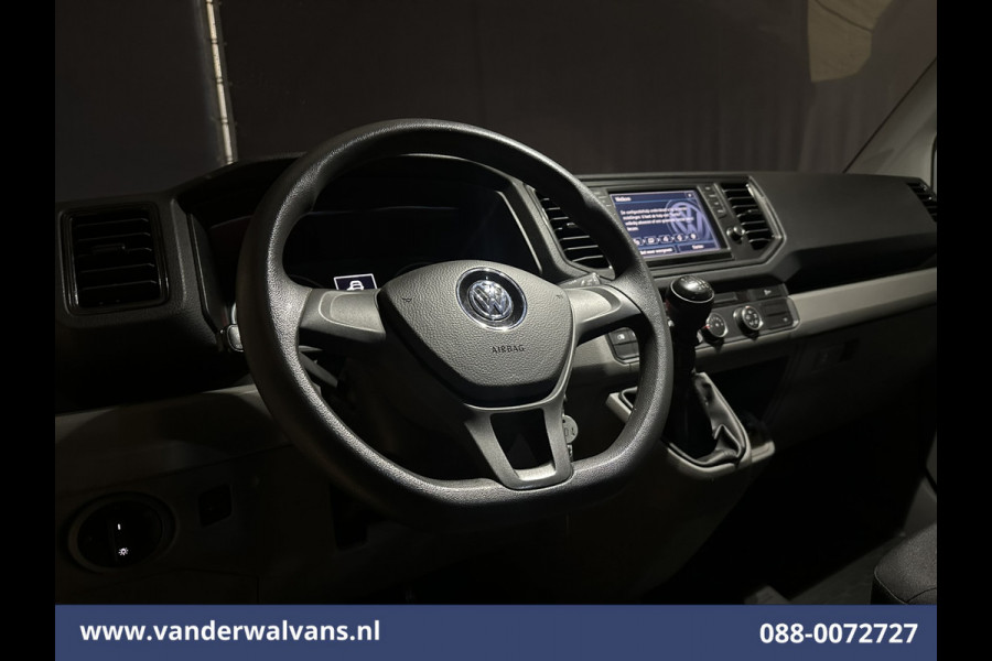 Volkswagen Crafter 2.0 TDI 140pk L3H3 L2H2 Euro6 Airco | Navigatie | Apple Carplay | Cruisecontrol Android Auto, Bijrijdersbank, 3000kg trekvermogen, zilver