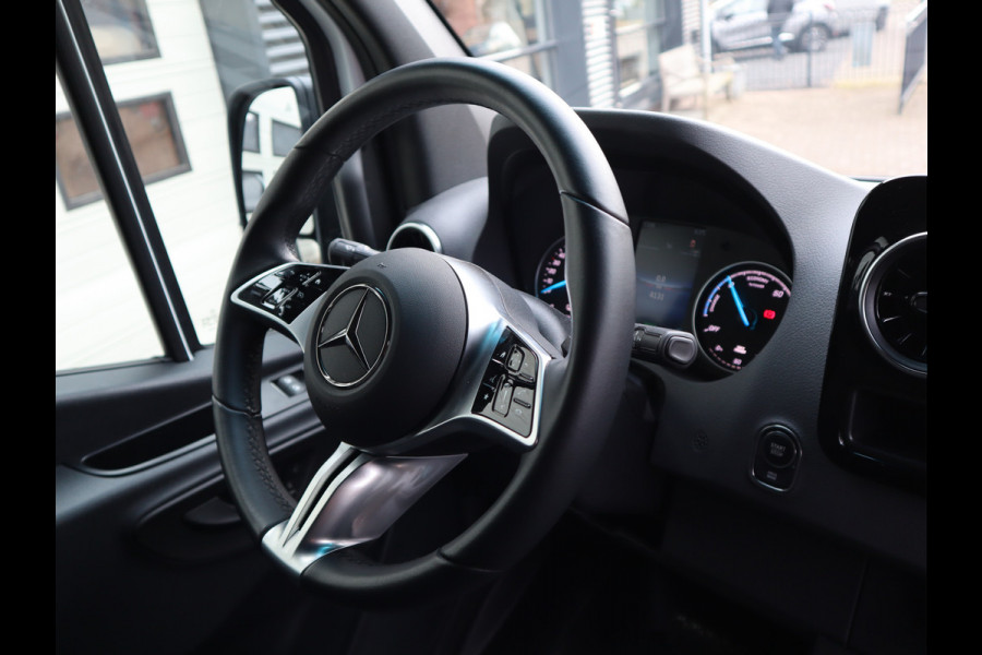 Mercedes-Benz eSprinter 314 Accu 113 kWh WLPT 445 KM - Snelladen - L3H2 Maxi - Trekhaak