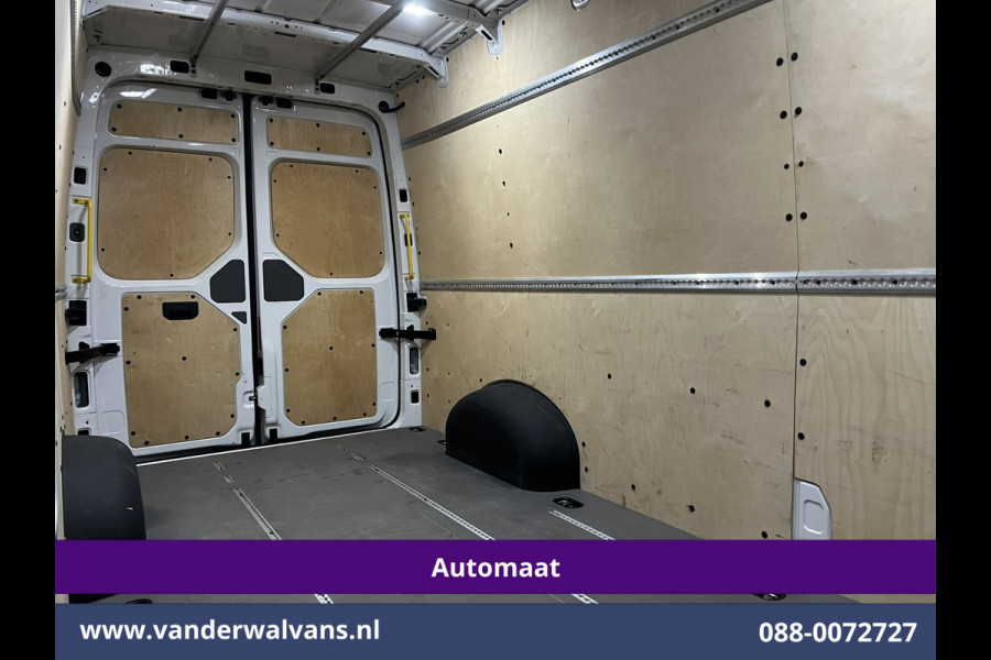 Volkswagen Crafter 2.0 TDI 140pk Automaat L4H3 L3H2 Euro6 Airco | Navigatie | Apple carplay | Camera Cruisecontrol, android auto, parkeersensoren, bijrijdersbank, 270 gr. achterdeuren