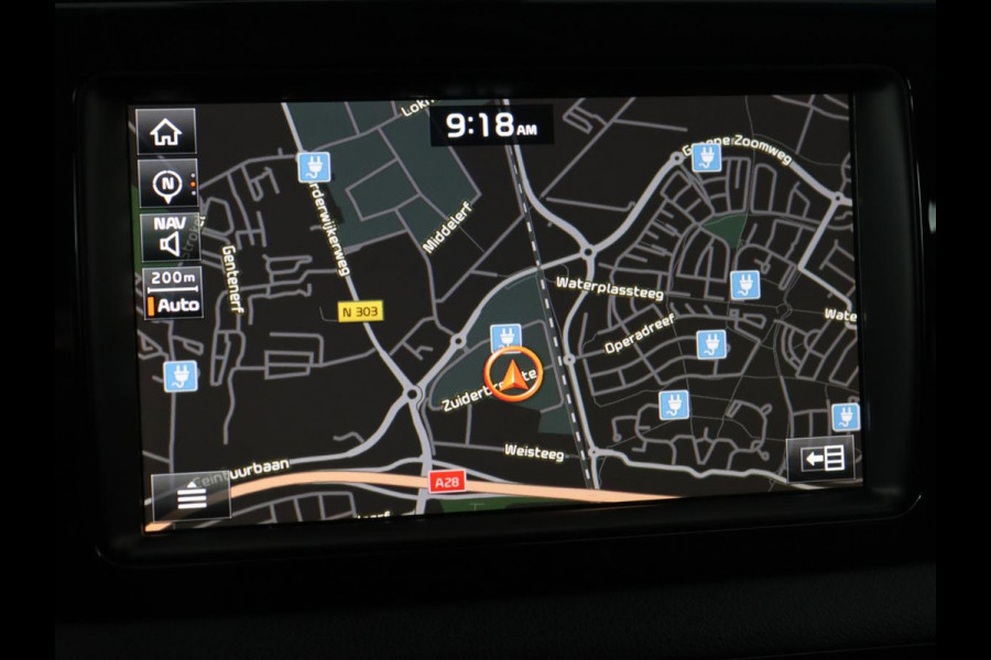 Kia e-Niro ExecutiveLine 64 kWh | Leder | Stoelventilatie | Adaptive cruise | Camera | Warmtepomp | Trekhaak | Achterbankverwarming | Carplay | Full LED | Keyless | Navigatie | JBL Sound