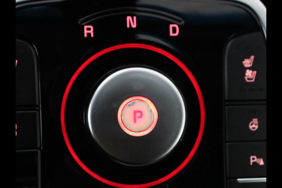 Kia e-Niro ExecutiveLine 64 kWh | Leder | Stoelventilatie | Adaptive cruise | Camera | Warmtepomp | Trekhaak | Achterbankverwarming | Carplay | Full LED | Keyless | Navigatie | JBL Sound
