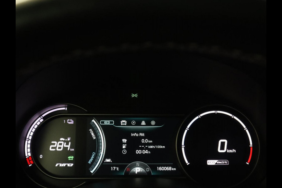 Kia e-Niro ExecutiveLine 64 kWh | Leder | Stoelventilatie | Adaptive cruise | Camera | Warmtepomp | Trekhaak | Achterbankverwarming | Carplay | Full LED | Keyless | Navigatie | JBL Sound
