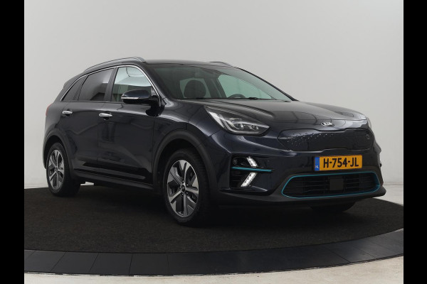 Kia e-Niro ExecutiveLine 64 kWh | Leder | Stoelventilatie | Adaptive cruise | Camera | Warmtepomp | Trekhaak | Achterbankverwarming | Carplay | Full LED | Keyless | Navigatie | JBL Sound