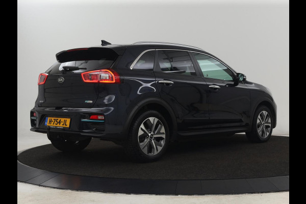 Kia e-Niro ExecutiveLine 64 kWh | Leder | Stoelventilatie | Adaptive cruise | Camera | Warmtepomp | Trekhaak | Achterbankverwarming | Carplay | Full LED | Keyless | Navigatie | JBL Sound
