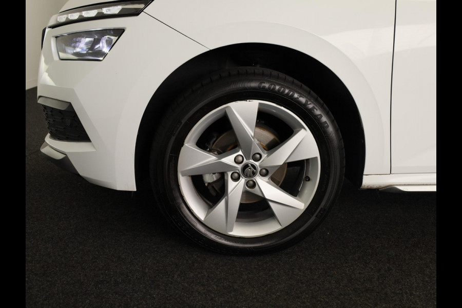 Škoda Kamiq 1.0 TSI Business Edition 110 pk Automaat (DSG) | Navigatie | Parkeersensoren | Achteruitrijcamera | Apple Carplay/Android Auto | Stoelverwarming |