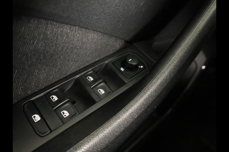Škoda Kamiq 1.0 TSI Business Edition 110 pk Automaat (DSG) | Navigatie | Parkeersensoren | Achteruitrijcamera | Apple Carplay/Android Auto | Stoelverwarming |