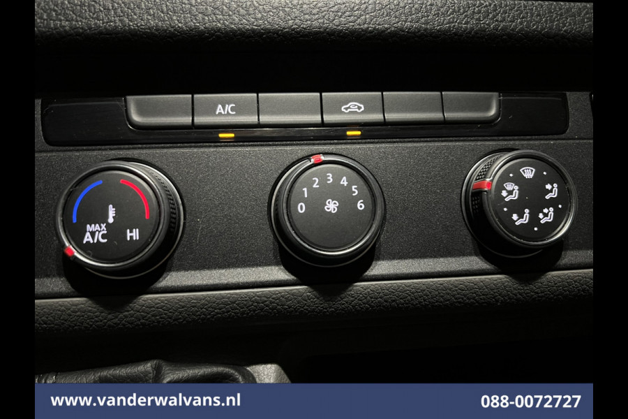 Volkswagen Crafter 2.0 TDI 140pk L4H3 L3H2 Euro6 Airco | 3000kg trekhaak | Cruisecontrol | Parkeersensoren Bijrijdersbank