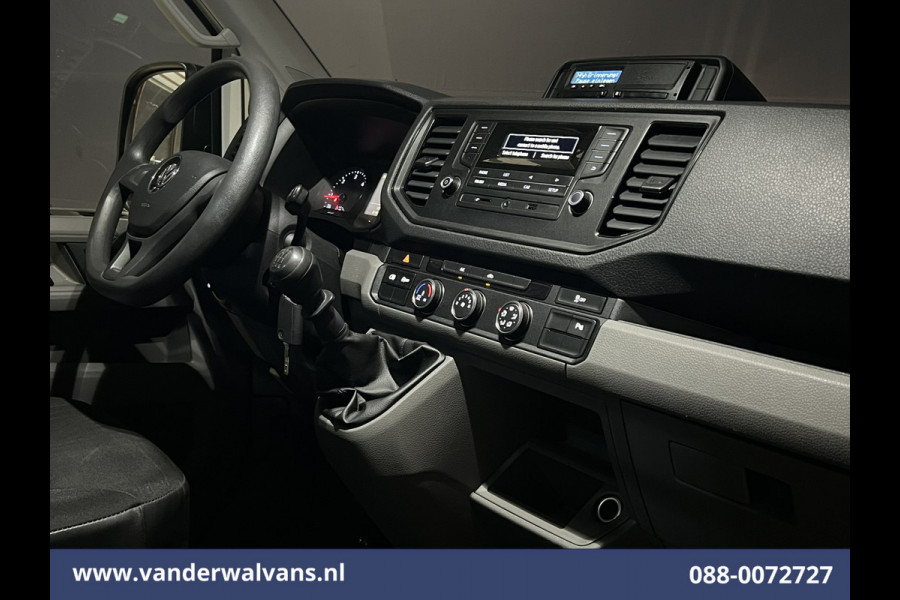 Volkswagen Crafter 2.0 TDI 140pk L4H3 L3H2 Euro6 Airco | 3000kg trekhaak | Cruisecontrol | Parkeersensoren Bijrijdersbank