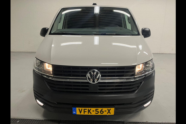Volkswagen Transporter Automaat Servicewagen 2.0 TDI 150pk L2H1 3Persoons, Sortimo Inrichting, Airco, Navigatie, RIJKLAARPRIJS!