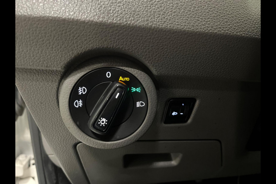 Volkswagen Transporter Automaat Servicewagen 2.0 TDI 150pk L2H1 3Persoons, Sortimo Inrichting, Airco, Navigatie, RIJKLAARPRIJS!