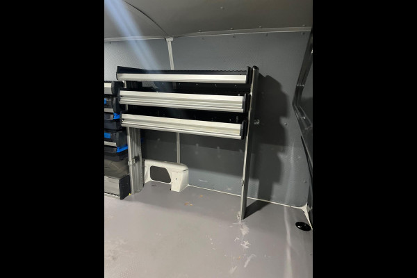 Volkswagen Transporter Automaat Servicewagen 2.0 TDI 150pk L2H1 3Persoons, Sortimo Inrichting, Airco, Navigatie, RIJKLAARPRIJS!
