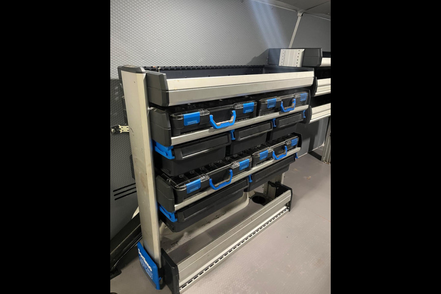 Volkswagen Transporter Automaat Servicewagen 2.0 TDI 150pk L2H1 3Persoons, Sortimo Inrichting, Airco, Navigatie, RIJKLAARPRIJS!