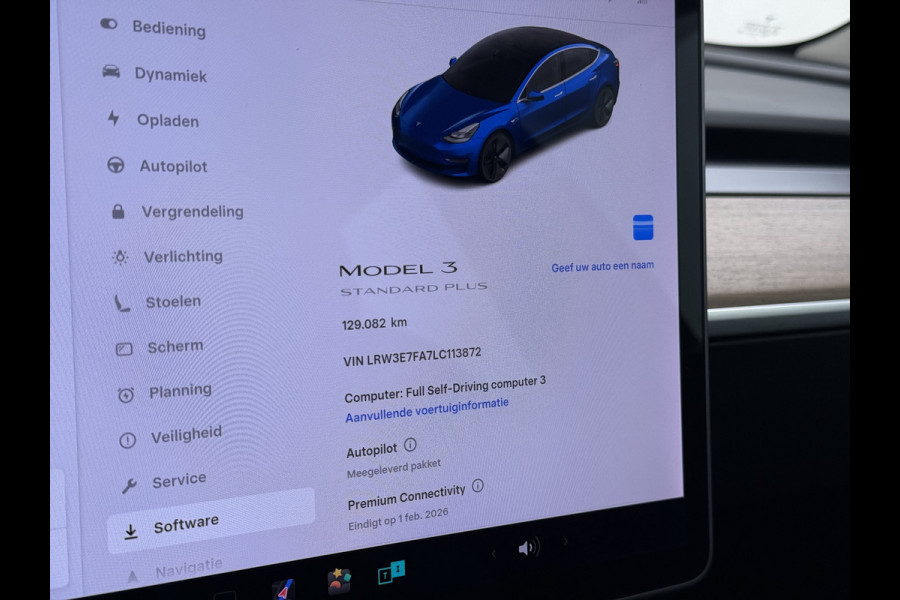 Tesla Model 3 RWD SR plus 325PK SOH 93% Lmv 18" AutoPilot FSD Leder Panoramadak Adaptive-Cruise Camera's Elektr.-Stuur+Stoelen+Spiegels+Geheug Navi LED Comfortstoelen ACC DAB Voorverwarmen interieur via App Keyless One-Pedal-Drive Origineel Nederlandse auto tot 11kw laden thuis!