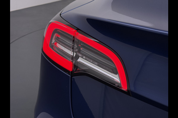 Tesla Model 3 RWD SR plus 325PK SOH 93% Lmv 18" AutoPilot FSD Leder Panoramadak Adaptive-Cruise Camera's Elektr.-Stuur+Stoelen+Spiegels+Geheug Navi LED Comfortstoelen ACC DAB Voorverwarmen interieur via App Keyless One-Pedal-Drive Origineel Nederlandse auto tot 11kw laden thuis!