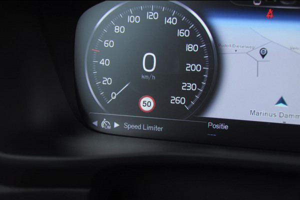 Volvo XC40 T4 211PK Automaat Plug-in hybrid Core Bright / Trekhaak / All seasonbanden / Apple carplay / Parkeersensoren met camera / Stoel - en stuurwielverwarming / Elektrische achterklep / Keyless entry