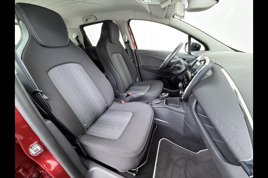 Renault ZOE R110 Limited 41kWh Huur Accu Navi Ecc Apple Carplay/Android Auto Cruise Control Pdc Lmv 16" Bluetooth Privacy Glas Keyless Led