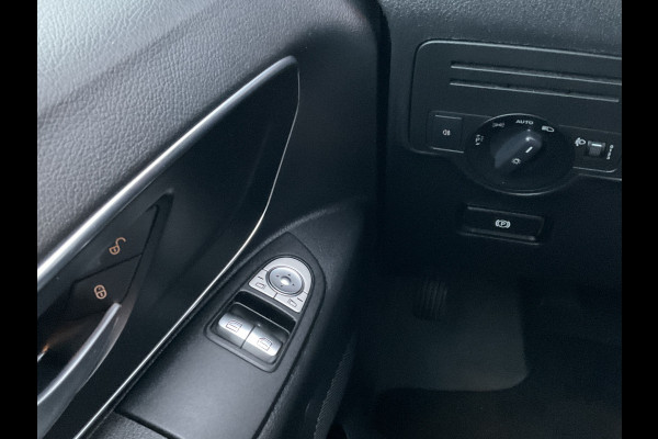 Mercedes-Benz Vito Tourer 9-Pers 114 CDI Select Lang Airco Cruise Navi/CAM 9 Persoons Trekhaak