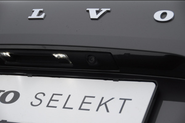 Volvo XC60 T8 455PK Automaat AWD Plus Dark / Adaptieve koplampen / Luchtvering /Adaptieve cruise control / Panoramadak / Apple carplay / Parkeersensoren met 360 camera / Elektrische achterklep / Elektrische stoelen met geheugen / Stoel en stuurwielverwarming