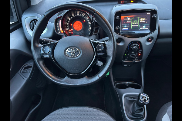 Toyota Aygo 1.0 VVT-i x-play Apple Carplay Camera NW Model