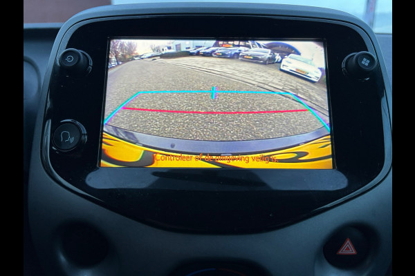 Toyota Aygo 1.0 VVT-i x-play Apple Carplay Camera NW Model