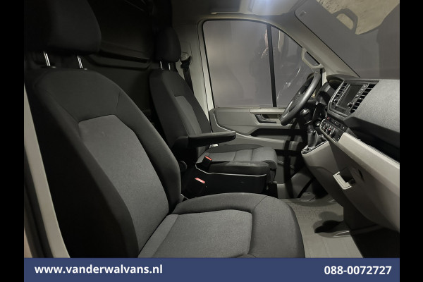 Volkswagen Crafter 2.0 TDI 141pk L3H3 (L2H2) Euro6 Airco | Massagestoel | Camera | Apple Carplay | Cruisecontrol Chauffeursstoel, Android Auto, 2800kg trekvermogen