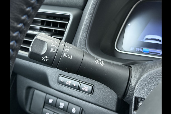 Nissan Leaf Tekna 40kWh Leer Bose®-Hifi Apple Carplay Android Auto Adap.Cruise 360°Camera Navi Ecc Stoel+Stuurverwarming Keyless DAB Dodehoek detector Rijstrooksensor Uitparkeer waarschuwing Verkeersbord detectie Bluetooth Privacy Glas Lmv 17" SOH 87.7% Origineel Nederlandse Auto incl. onderhoudshistorie