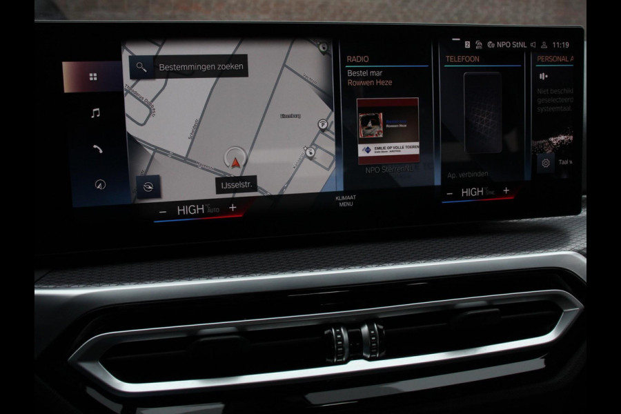 BMW 3 Serie Touring 330e Touring M Sport PHEV | DEMO ! | Navigatie | Climate Control | Lichtmetalen velgen | LED | Virtual Cockpit | Parkeersensoren Voor en Achter | Achteruitrijcamera | Apple carplay/ Android auto | Stoelverwarming | Stuur verwarming | Elektrische achterklep Prijs Incl. BOVAG Garantie