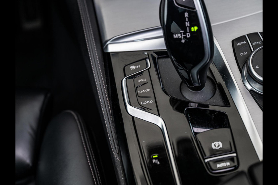 BMW 5 Serie Touring 520i M-sport High Executive Edition | Harman Kardon | Pano | BTW | Dealer onderhouden