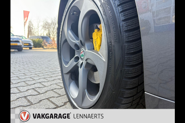 Alfa Romeo Giulia 2.0T Super AUTOMAAT 320PK CARPLAY etc (RIJKLAARPRIJS/BOVAG)