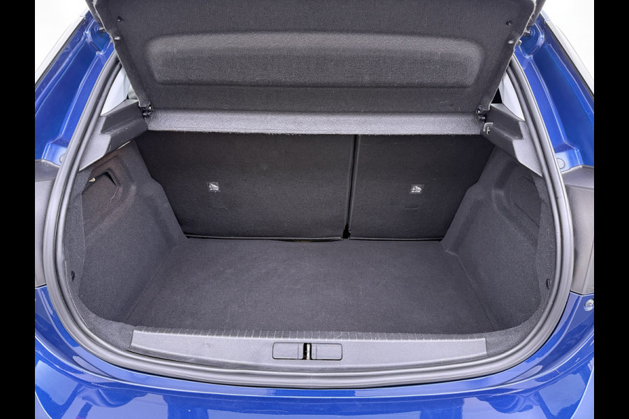 Opel CORSA-E 50kWh SOH 91% Apple Carplay Android Navi* Ecc Cruise Control Pdc Edition DAB Bluetooth Lane Assist Isofix Regen-Lichtsensor Keyless Origineel Nederlandse Auto Dealeronderhouden