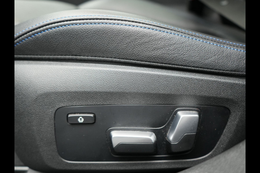 BMW 3 Serie Touring 330e M Sport Plug In Hybrid 293pk Dealer O.H. PHEV | Panodak | Head Up | Laser LED | Adaptief Onderstel | Camera | Alcantara Sportstoelen Memory & Verwarmd | Sfeerverlichting | Apple Carplay | Keyless | Blis | 19"L.M | Virtual | DAB |