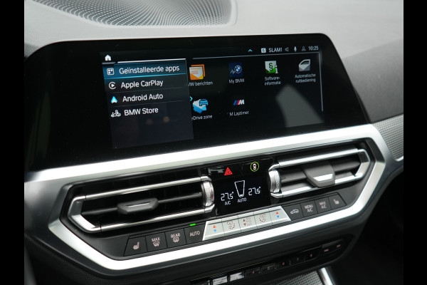 BMW 3 Serie Touring 330e M Sport Plug In Hybrid 293pk Dealer O.H. PHEV | Panodak | Head Up | Laser LED | Adaptief Onderstel | Camera | Alcantara Sportstoelen Memory & Verwarmd | Sfeerverlichting | Apple Carplay | Keyless | Blis | 19"L.M | Virtual | DAB |