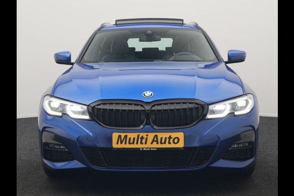 BMW 3 Serie Touring 330e M Sport Plug In Hybrid 293pk Dealer O.H. PHEV | Panodak | Head Up | Laser LED | Adaptief Onderstel | Camera | Alcantara Sportstoelen Memory & Verwarmd | Sfeerverlichting | Apple Carplay | Keyless | Blis | 19"L.M | Virtual | DAB |