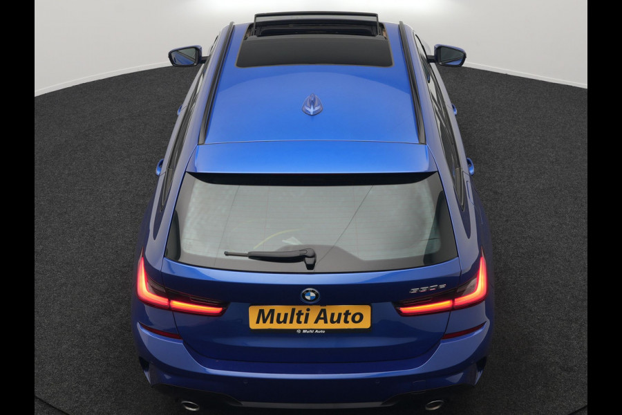 BMW 3 Serie Touring 330e M Sport Plug In Hybrid 293pk Dealer O.H. PHEV | Panodak | Head Up | Laser LED | Adaptief Onderstel | Camera | Alcantara Sportstoelen Memory & Verwarmd | Sfeerverlichting | Apple Carplay | Keyless | Blis | 19"L.M | Virtual | DAB |