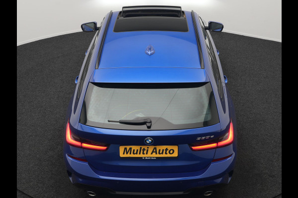 BMW 3 Serie Touring 330e M Sport Plug In Hybrid 293pk Dealer O.H. PHEV | Panodak | Head Up | Laser LED | Adaptief Onderstel | Camera | Alcantara Sportstoelen Memory & Verwarmd | Sfeerverlichting | Apple Carplay | Keyless | Blis | 19"L.M | Virtual | DAB |